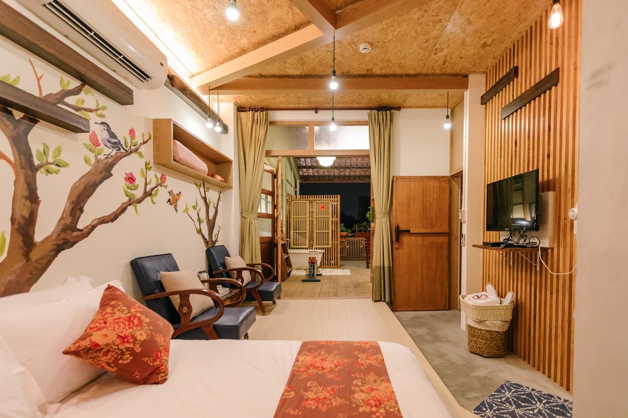 84 In Tainan Hotel Bagian luar foto